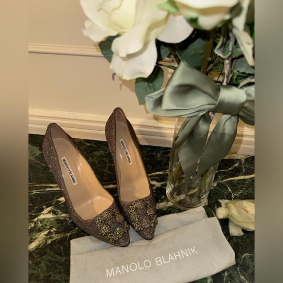 Manolo Blahnik Hangisi Glitter Pumps - Dark Gold Glitter Jewel Buckle Pump - Picture 4 of 10